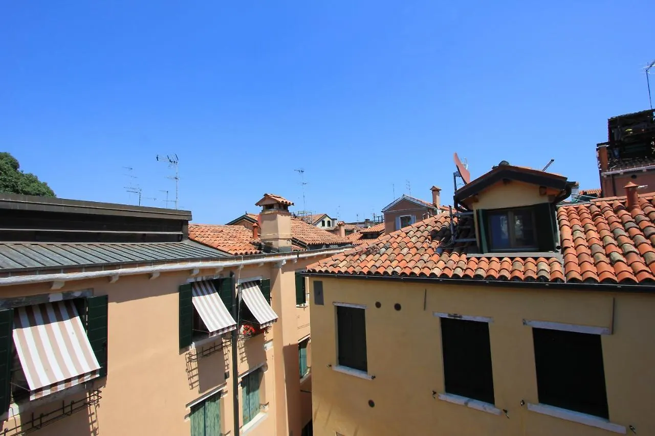 Residence Degli Artisti Venice 0*,