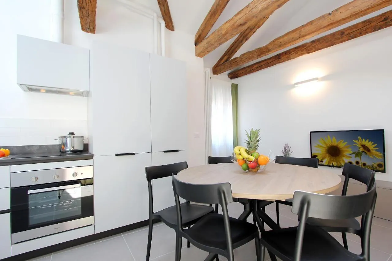 Residence Degli Artisti Venice Italy